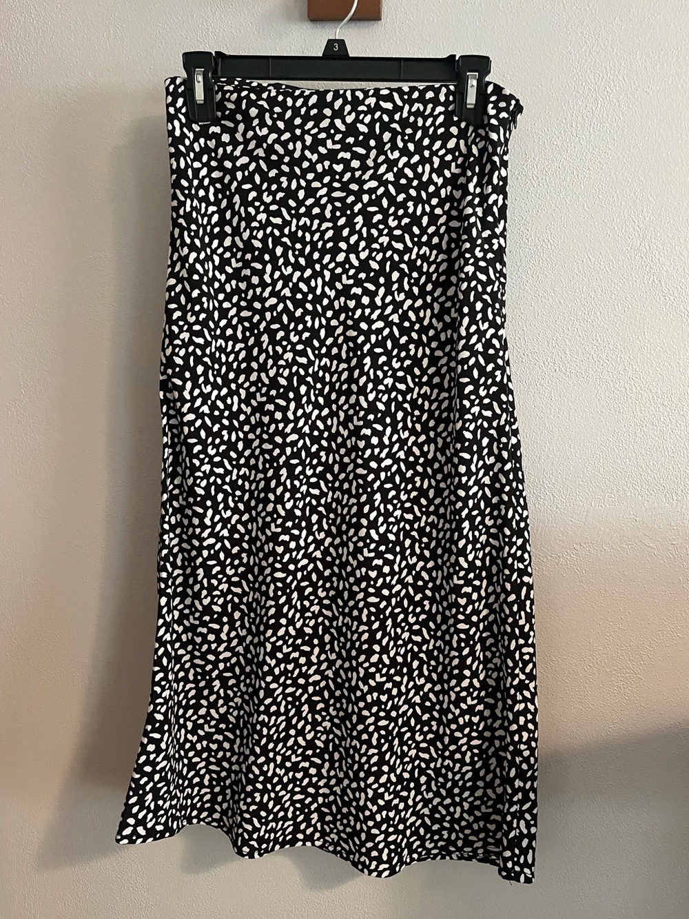 Forever 21 Black and White Abstract Print Skirt